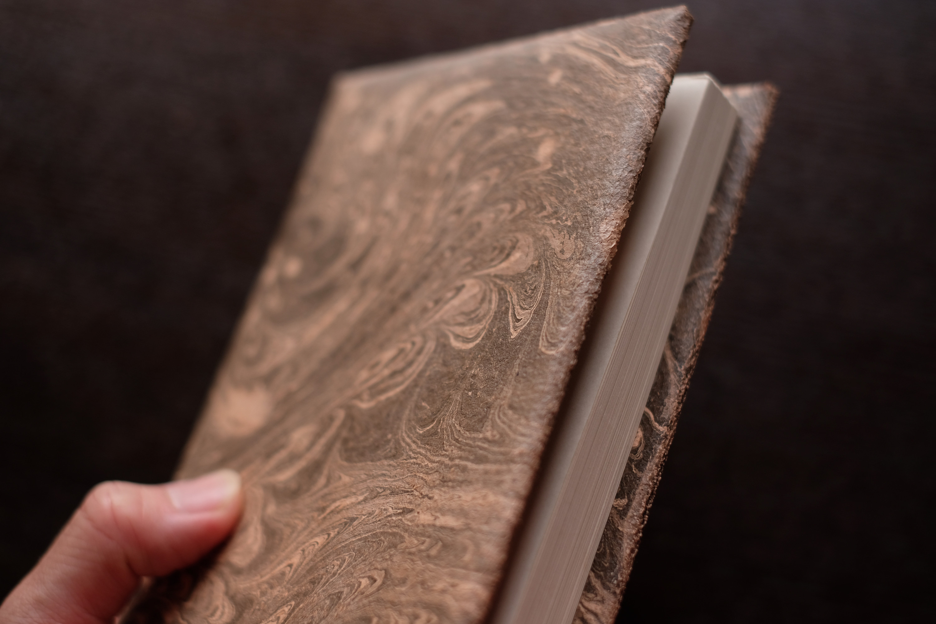 レザーブックカバー 手帳カバー A6 文庫本 革 一点物　#4