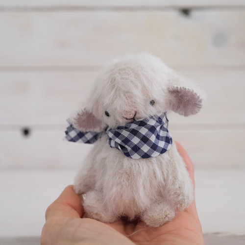 チェックのスカーフ羊のぬいぐるみ ドールのお友達 ひつじのぬいぐるみ