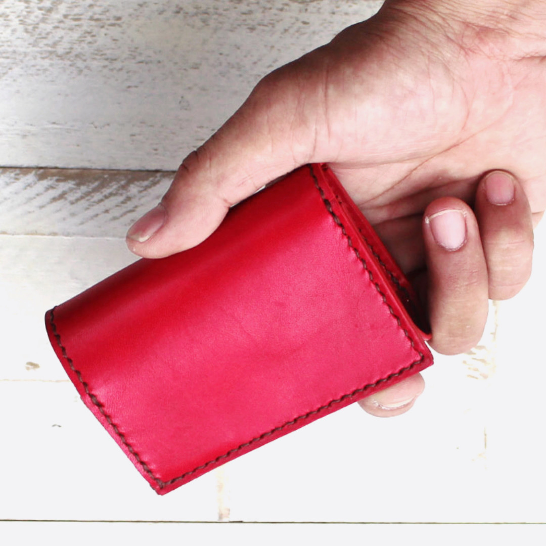 【名入れ無料】本革のコンパクトなお財布　レッド　　　ミニ財布