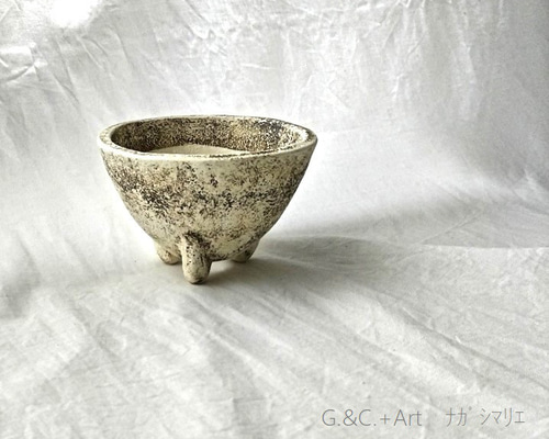 植木鉢＊1個＊三つ足＊アンティーク調①＊2410-25-1 一輪挿し・花瓶