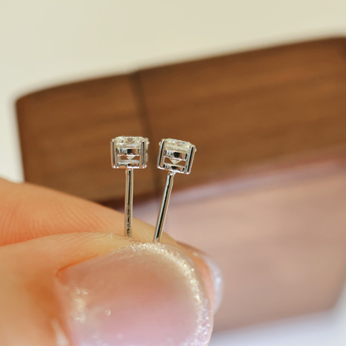 天然ダイヤモンドピアス0.46ct k18 ピアス（スタッド・一粒