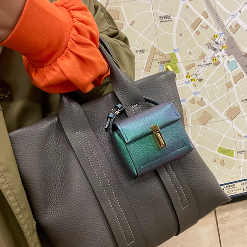 ミニマムバッグのチャーム(ターコイズブルー) その他ケース Hazuki