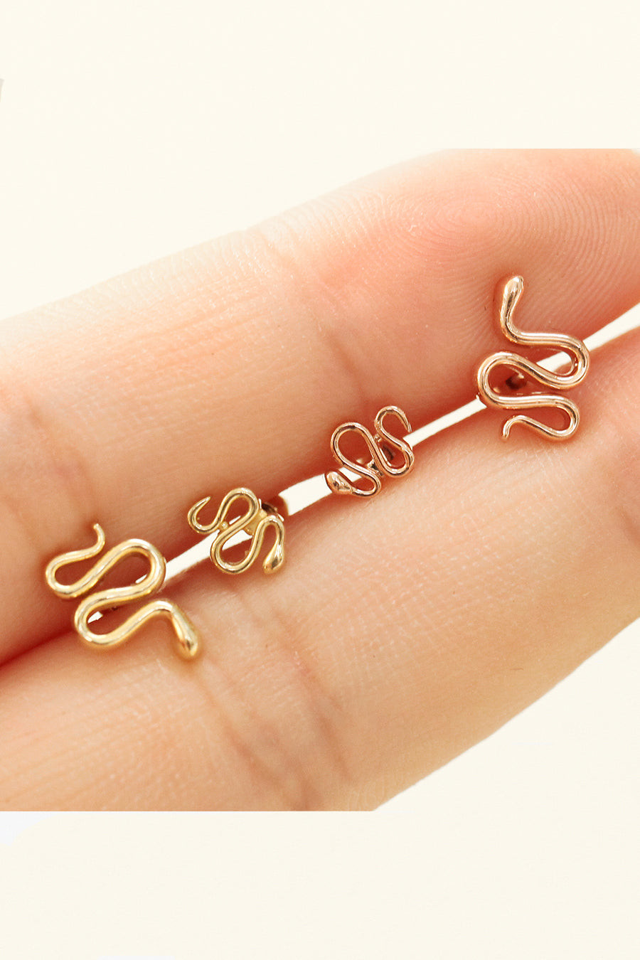 14K金 ゴールド 蛇 ヘリックス 軟骨 アンチトラガス アウター インナーコンク イヤリング ピアス ラブレット