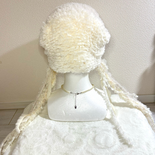 キャットヤーンで編んだふわふわ猫耳ニット帽〈白猫〉 ニット帽