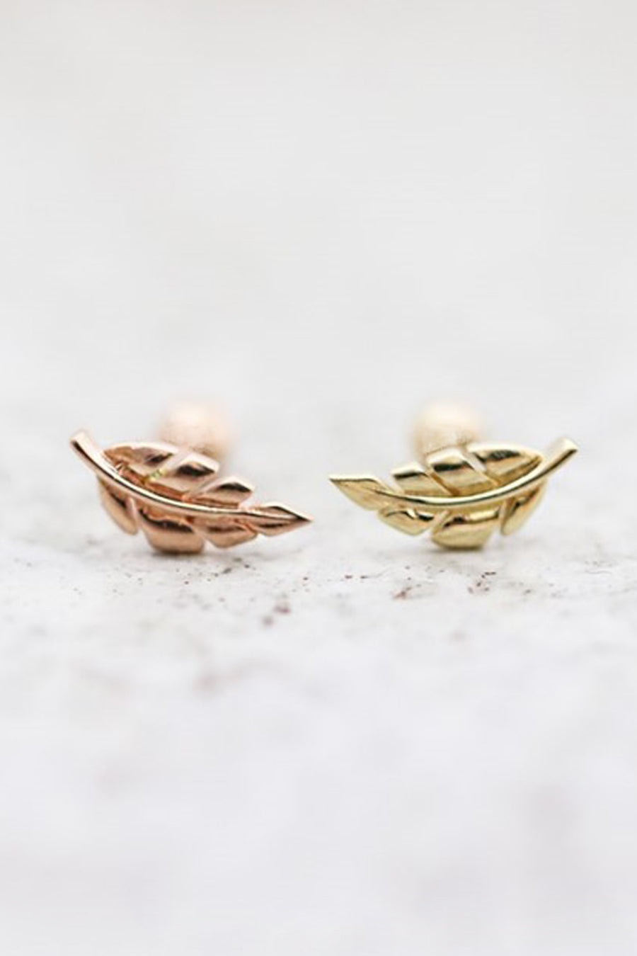 14K金 ゴールド 木の葉 ヘリックス 軟骨 アンチトラガス アウター インナーコンク イヤリング ピアス ラブレット