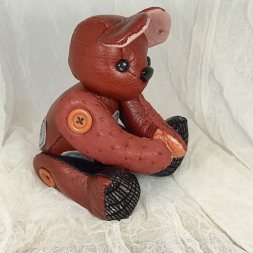 世界に1つ レザーテディベア/本革 ワニ革 クロコダイル プレゼントに