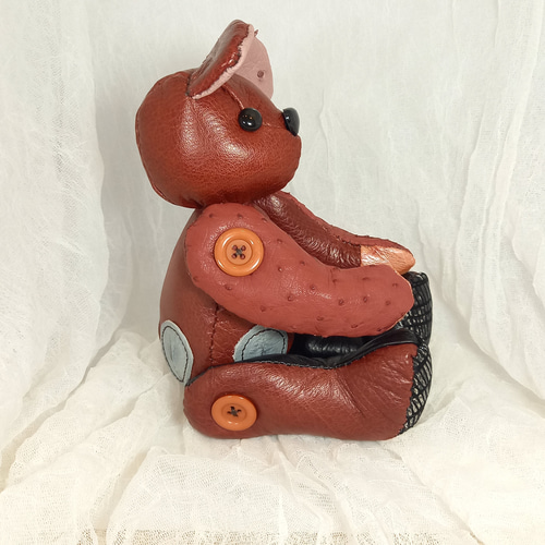 世界に1つ レザーテディベア/本革 ワニ革 クロコダイル プレゼントに