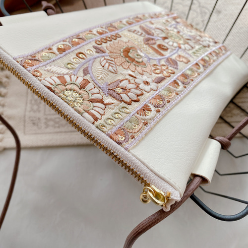 インド刺繍リボン】サコッシュ ポシェット フェイクレザー