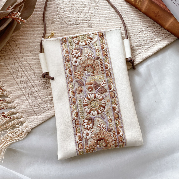 インド刺繍リボン】サコッシュ ポシェット フェイクレザー バッグ