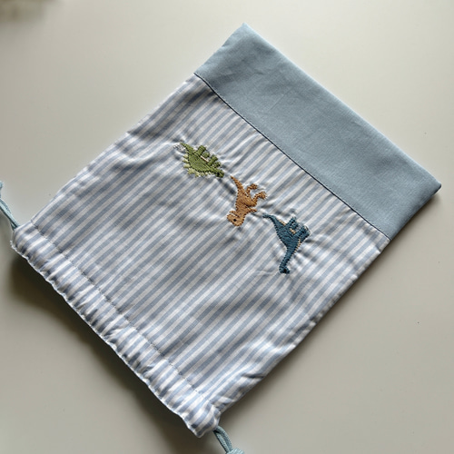 給食袋・25×20】名入れ可・恐竜の刺繍・男の子・コットン・入園入学