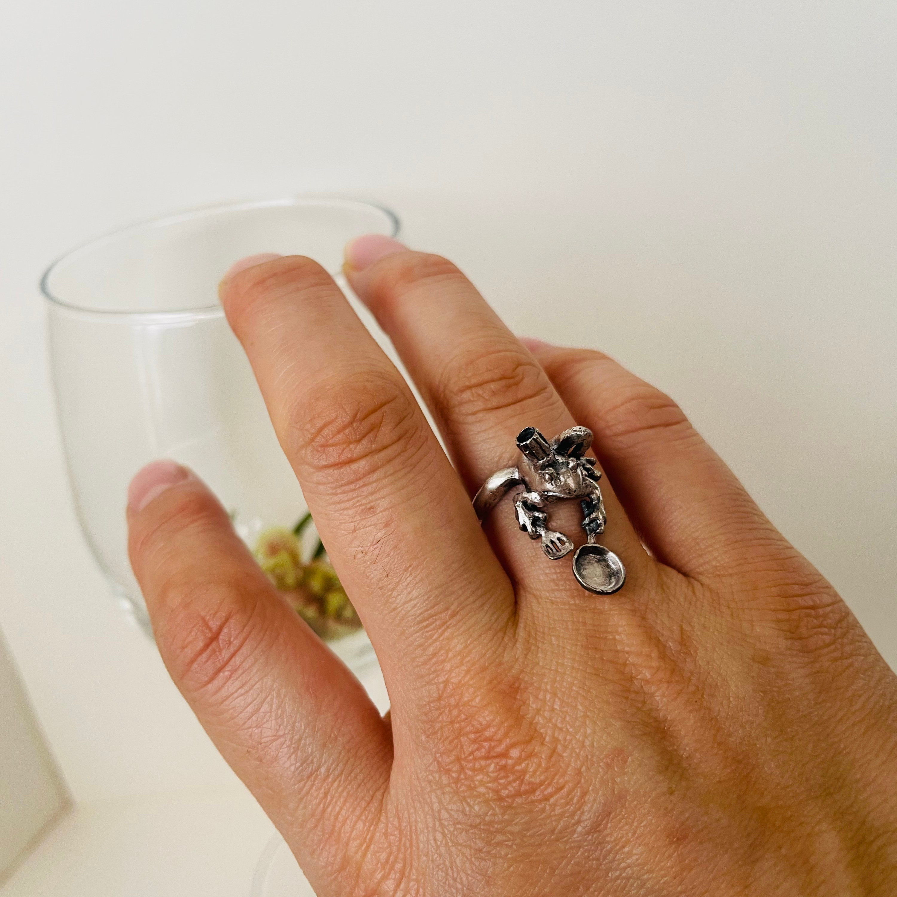 ちゅーぼーご飯ですよ！コックな蛙リング　フリーサイズ　ユニーク　個性的　面白　つけっぱなし？　華奢？？　シルバー925