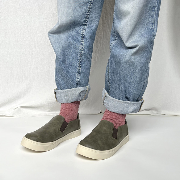 非常適合日常穿著。寬鬆側邊鬆緊帶懶人鞋 3452 第7張的照片