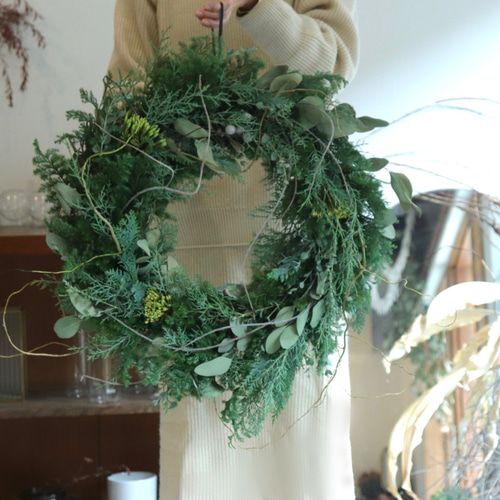 フレッシュ緑のクリスマスリース 11/23(水・祝) スタッフ岸本の フレッシュグリーンのクリスマスリース