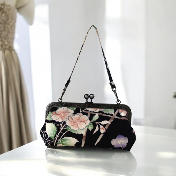 I made a shoulder bag with an old obi belt! ❣️