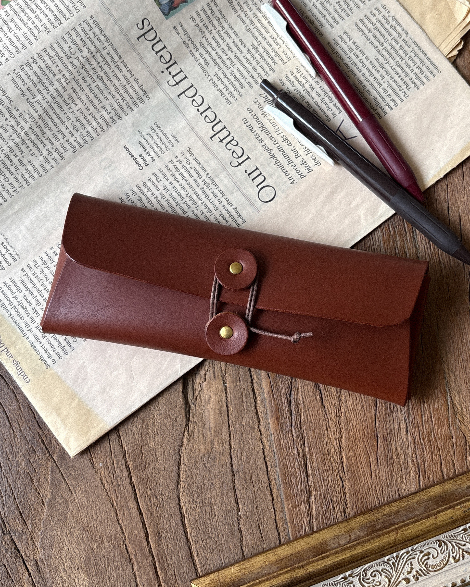 【名入れ】“Kuru Kuru pen  case チョコ“ペンケース　革　イタリアンレザー　メガネケース　クリスマス