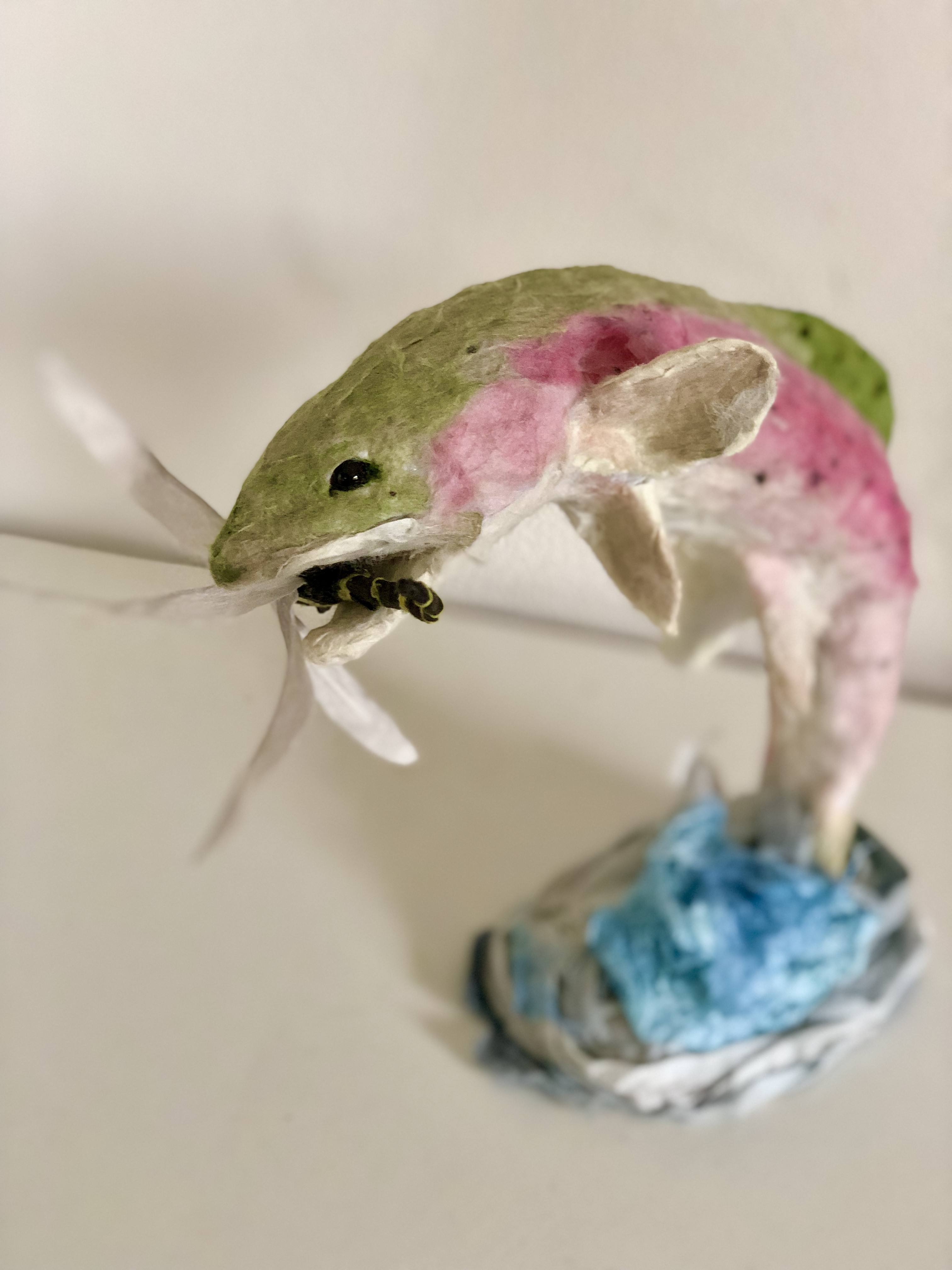 和紙のニジマス