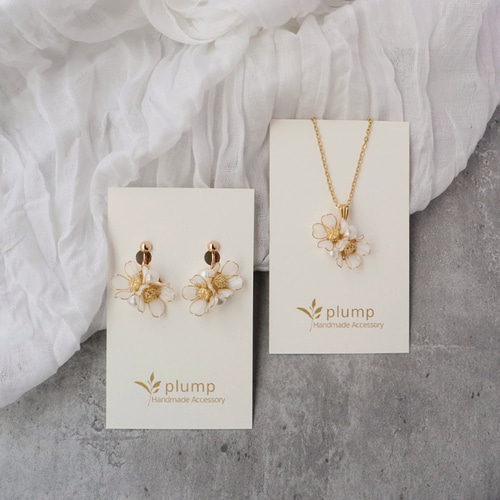 冬咲きマーガレットネックレス＆ショートピアス/イヤリングセット販売