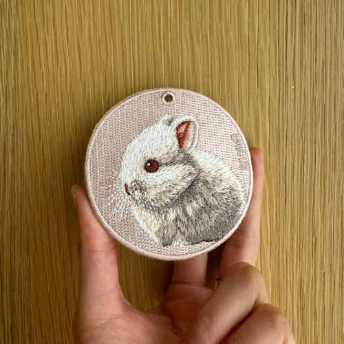 専用　ハンドメイド　刺繍　うさぎ　ストラップ　ミニバッグキーホルダー付き　動物 楽天市場】Happy 名入れ 選べる うさぎ ハート イニシャル