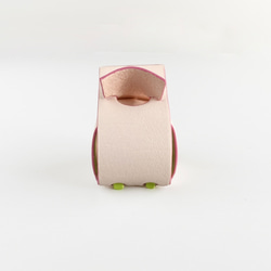 身を守る革のミニオブジェ【sisyu / ししゅ】（ベージュピンク×ライム×ピンク） 4枚目の画像