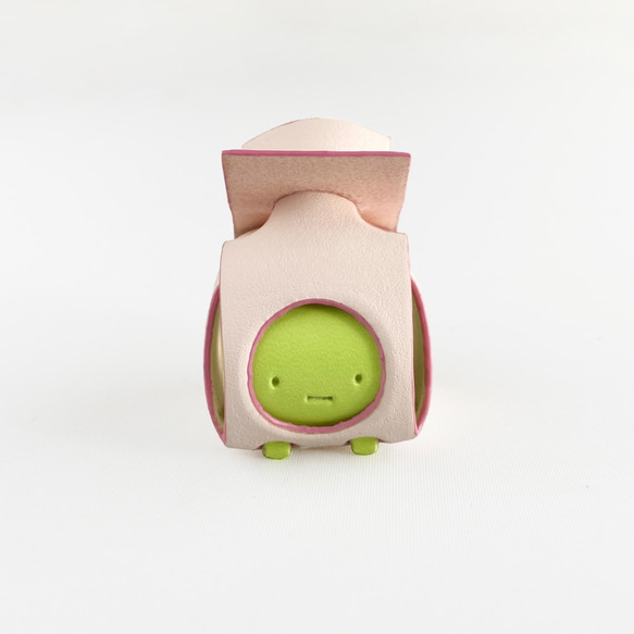身を守る革のミニオブジェ【sisyu / ししゅ】（ベージュピンク×ライム×ピンク） 1枚目の画像