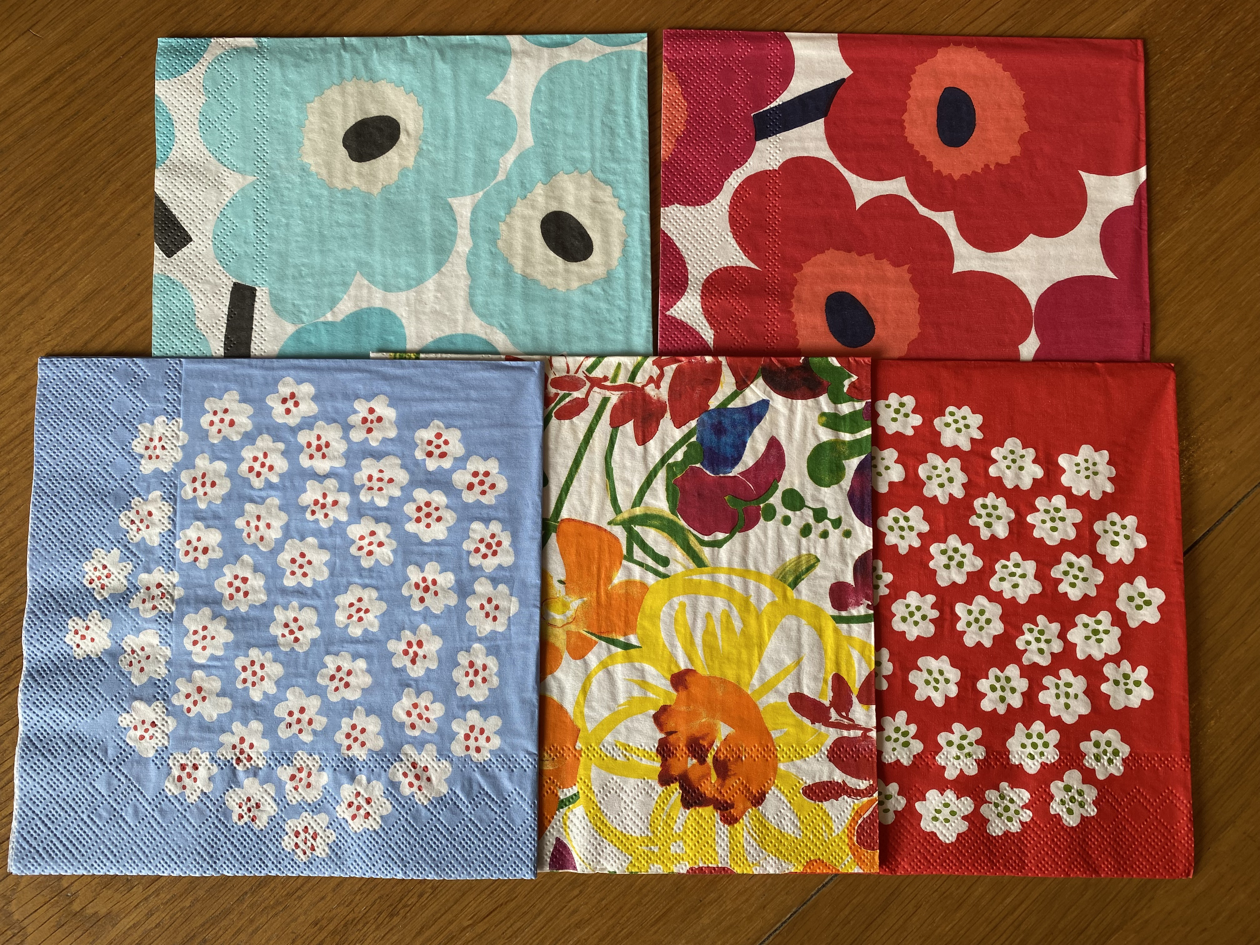 【専用 3/9までお取置】marimekko トレイ・ペーパーナプキン セット 専用 3/9までお取置】marimekko トレイ・ペーパーナプキン