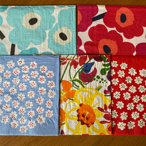 新セット！『人気のmarimekko(マリメッコ) ペーパーナプキン