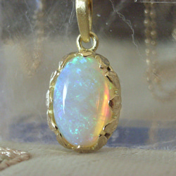 アンティーク　ホワイト・オパールネックレストップ（金価格のみ） アンティーク ホワイト・オパールネックレストップ（金価格のみ）