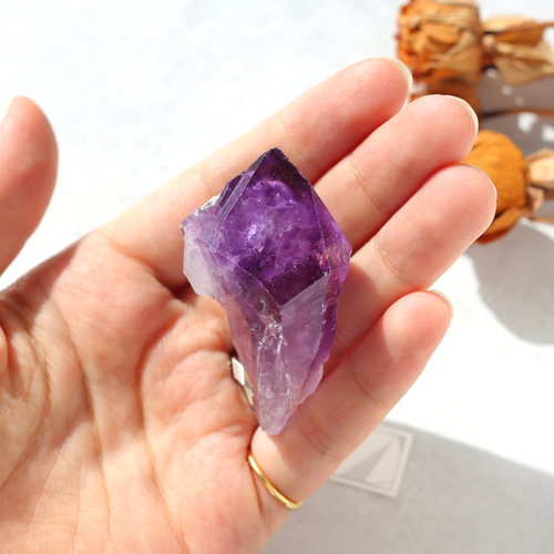 アメジスト ポイント 原石 単結晶 希少 紫水晶 鉱物 天然石 水晶 アメジスト ポイント 原石 単結晶 希少 紫水晶 鉱物 天然石 水晶