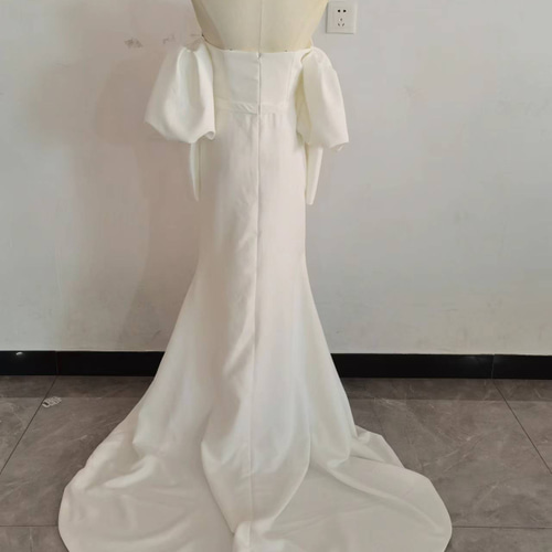 エレガント パーティードレス オフホワイト ベアトップ パフスリーブ 2  