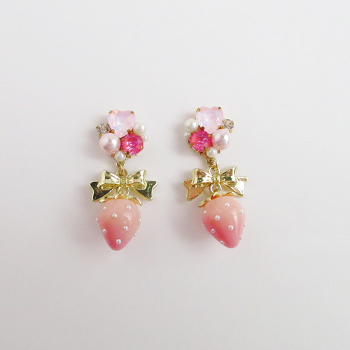 再販】Heart Bijou & Strawberry ～Pink～ イヤリング ピアス ハート