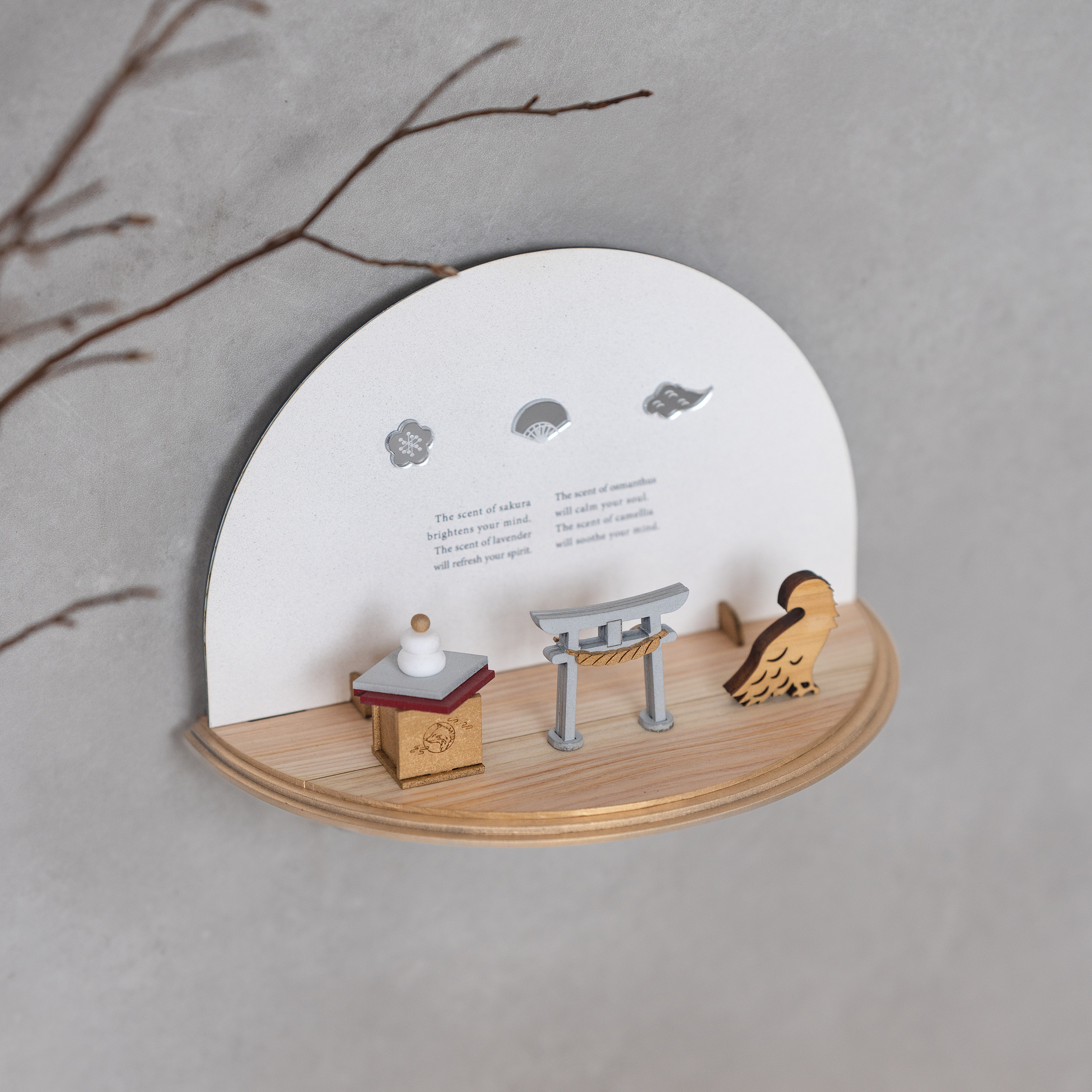 ＜再販開始＞ 人気作　１年中使える神棚/お正月飾り＆ミラー "遊戯鳥"  鏡餅 お札立て　ヒノキ　お正月飾り