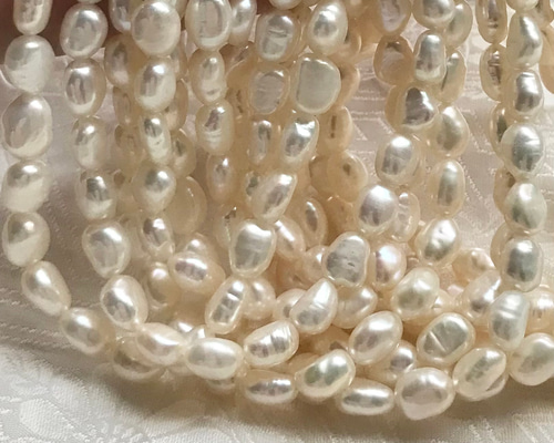 雲の真珠 481 鰯雲のバロックパール【1連40㌢】6×7ミリ 白 高品質淡水真珠