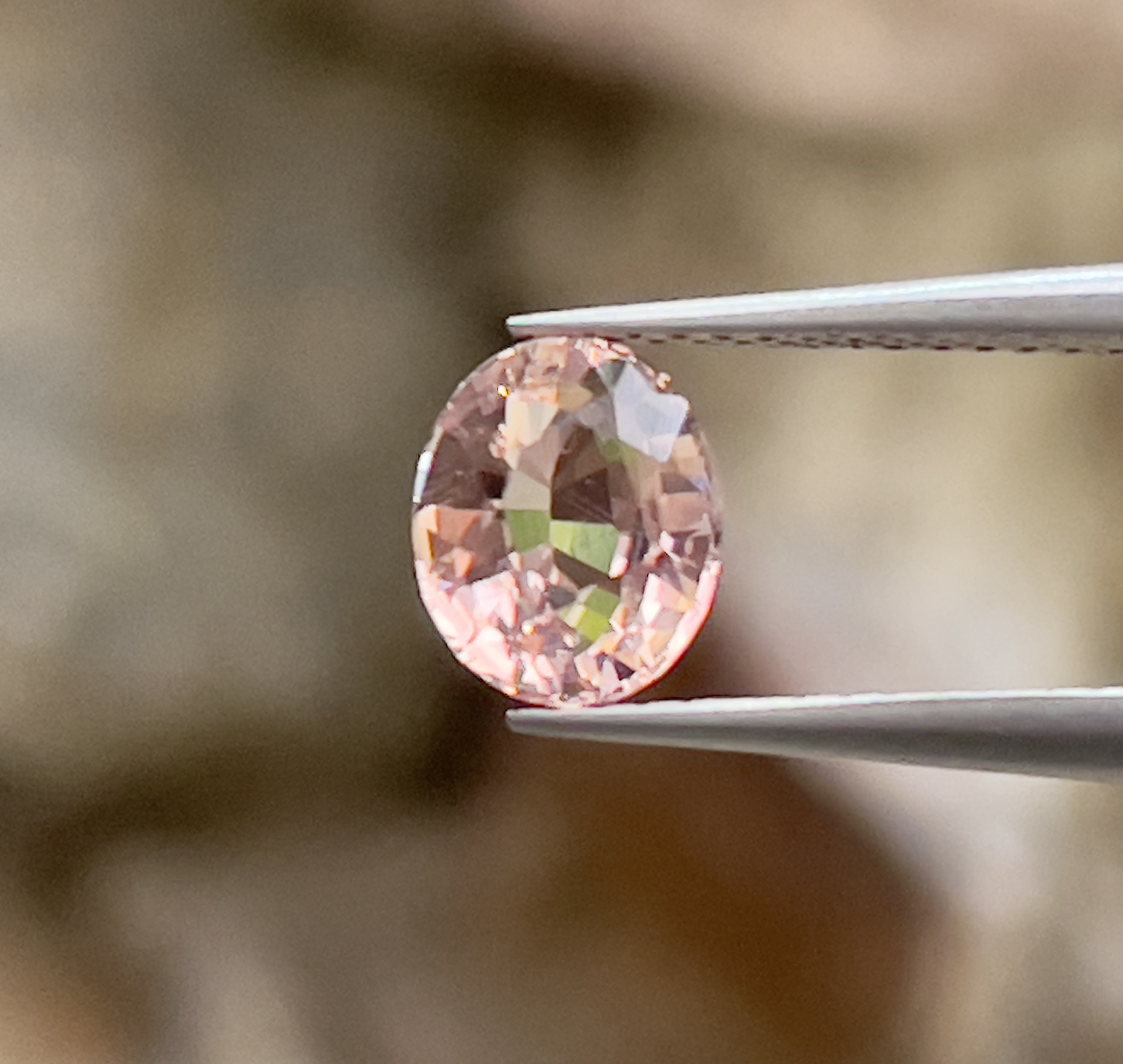 トルマリン ピーチ 天然トルマリン ルース 1.15 カラット オーバルカット 天然の美しいトルマリン