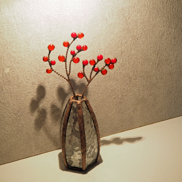 アンティークなステンドグラスのコロンと一輪挿し（お花付き） 2枚目の画像