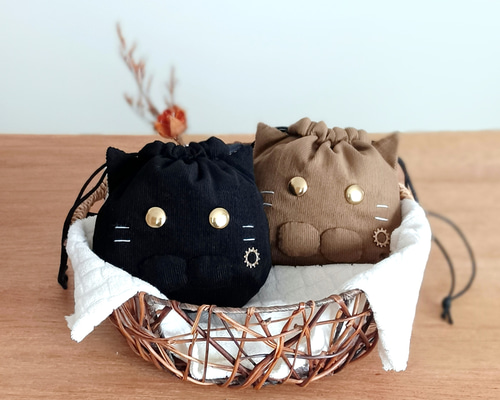 【miumiu】ネコ　キャット　巾着　ポーチ miumiu】ネコ キャット 巾着 ポーチ