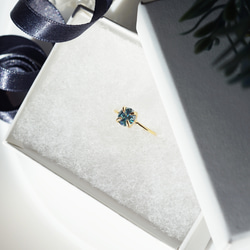 6毫米大號綠色莫桑石單環戒指 第7張的照片