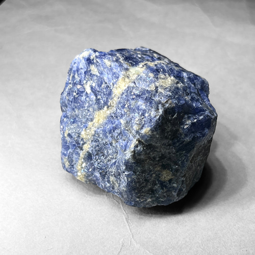 sodalite / ソーダライト原石 B 天然石 N.st 通販 18442972｜Creema