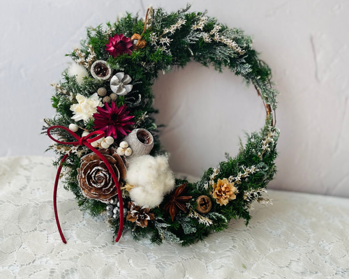 長く楽しめるプリザーブドフラワー クリスマス三日月リース リース
