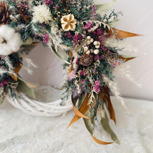 えりぴょんさま・・・パンパスグラスリース ふわふわパンパスグラスとオシャレクリスマスリース プリザーブド