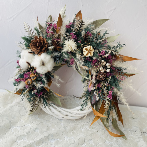 ふわふわパンパスグラスとオシャレクリスマスリース プリザーブド