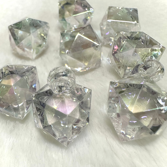 8個 キラキラ オーロラ カン付き 多角 チャーム ビーズ ビーズ ギルド