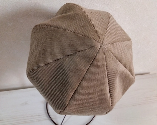 Prada コーデュロイ ベレー帽 ベージュ Prada コーデュロイ ベレー帽 ベージュ Prada コーデュロイ ベレー帽