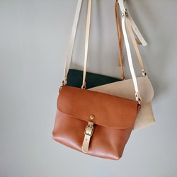 本革ショルダーバッグ【ブラウン Sサイズ】大人カジュアル