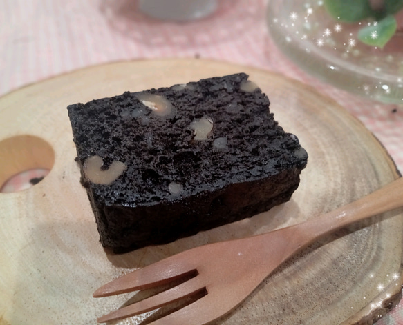 【Creema限定  送料無料】『米粉☆腸活ブラウニー』～活性炭入りスイーツ〜ストロベリーチョコトッピングあり３、なし３ 3枚目の画像