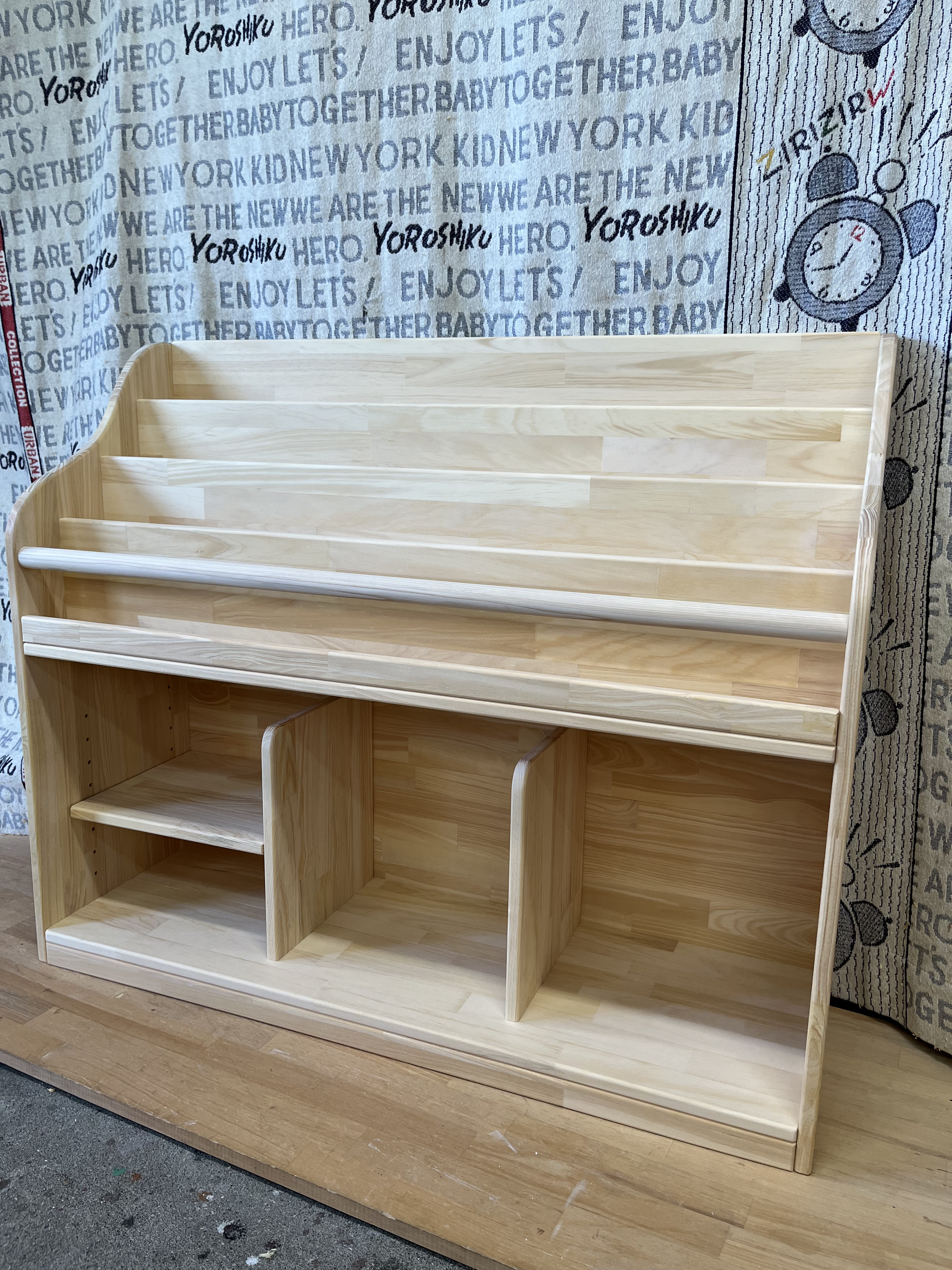 絵本棚　サイドウェーブ　60日発送