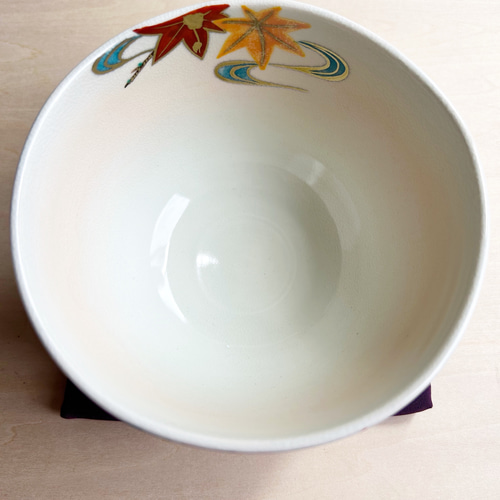 抹茶茶碗　抹茶椀　'色絵　流水紅葉' 京焼　茶道具 千紀園 千年の香り | 紅葉・銀杏の茶道具特集 工芸品