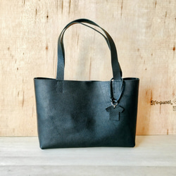 【姫路レザー】A4がしっかり入るノーブルトートバッグ（手縫い/シンプル/肩掛け/メンズ/レディース/仕事）ブラック 2枚目の画像