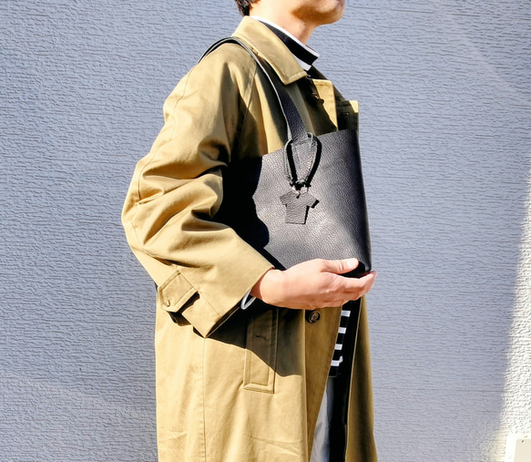 【姫路レザー】A4がしっかり入るノーブルトートバッグ（手縫い/シンプル/肩掛け/メンズ/レディース/仕事）ブラック 17枚目の画像