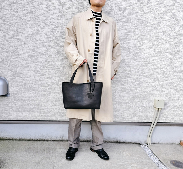 【姫路レザー】A4がしっかり入るノーブルトートバッグ（手縫い/シンプル/肩掛け/メンズ/レディース/仕事）ブラック 18枚目の画像