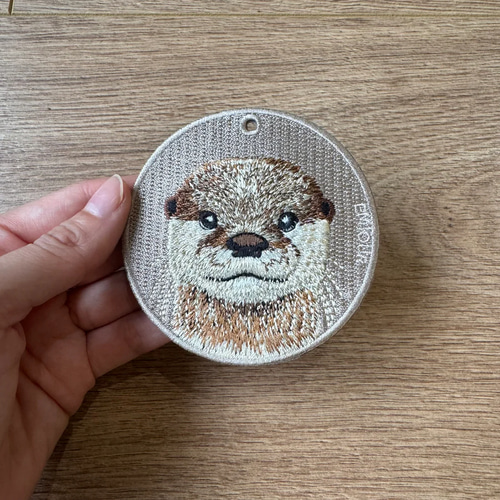 キーホルダー 刺繍 カワウソ 水族館 キーチェーン プレゼント ギフト